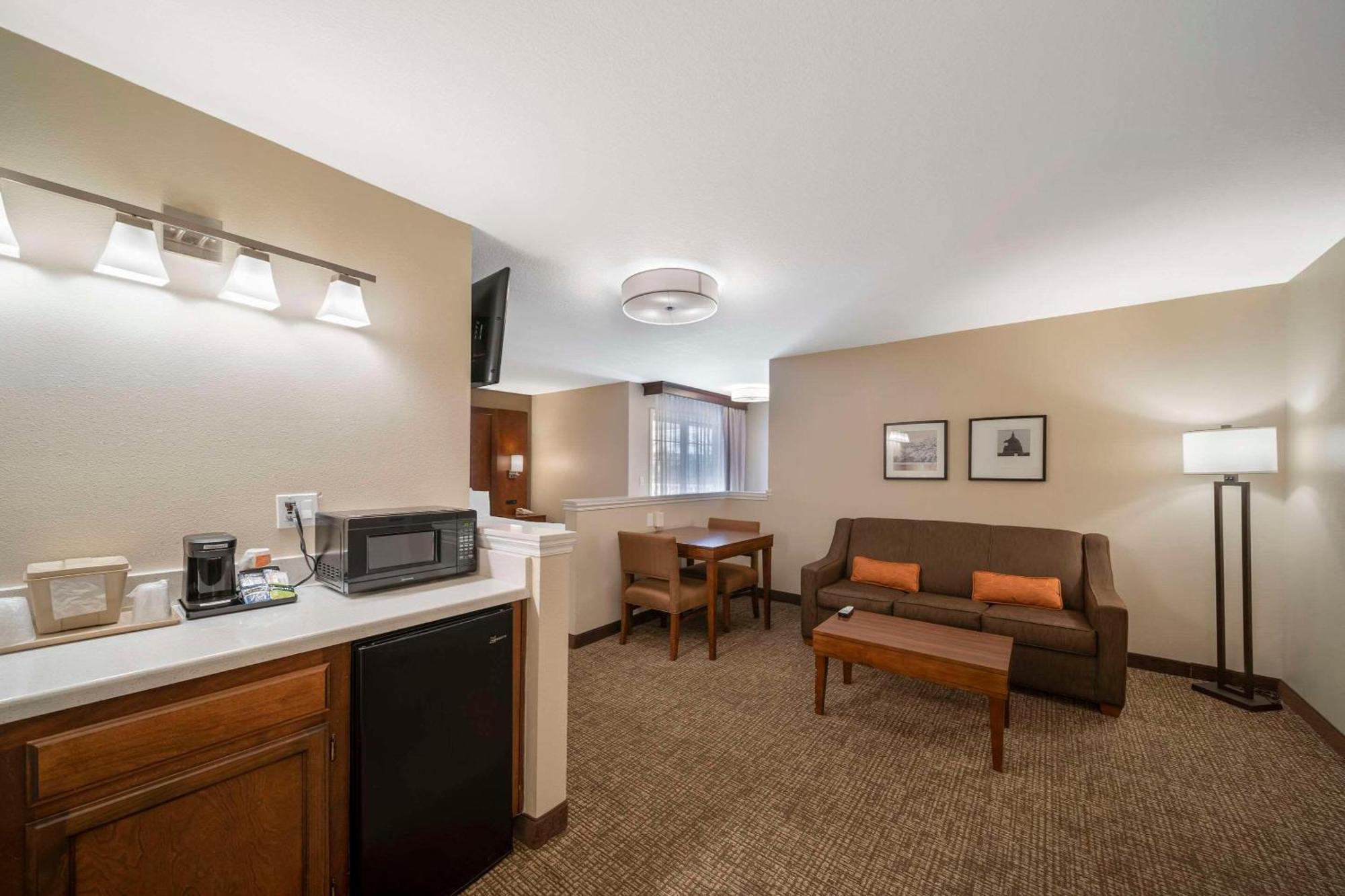 Comfort Suites Red Bluff Near I-5 Kültér fotó